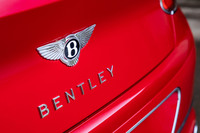 「コンチネンタルGTマリナー」には、V8とW12の「クーペ」、さらにそれぞれのオープントップ仕様「コンバーチブル」の全4モデルが設定されている。今回は車両本体価格が3710万円のV8クーペモデルに試乗した。