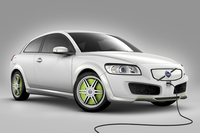 「ボルボC30 リチャージ・コンセプト」低公害と安全に取り組む新たな姿勢に注目【出展車紹介】