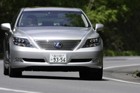 レクサスLS600h（4WD/CVT）／LS600hL（4WD/CVT）【短評（前編）】