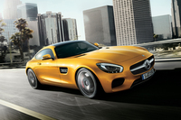 高性能スポーツカー「メルセデスAMG GT／GT S」の装備が充実