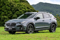 グレードは「ツーリング」と「リミテッド」の2種類。ツーリングはエントリーグレードにあたるが、「アイサイト」やLEDヘッドランプ、悪路走行をアシストする「X-MODE」（4WD車のみ）などが標準装備となる。