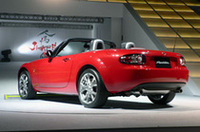 「マツダ・ロードスター」がフルモデルチェンジ！第三世代への画像