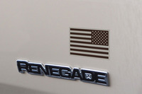 砂漠の色をイメージしたジープの限定モデル登場の画像