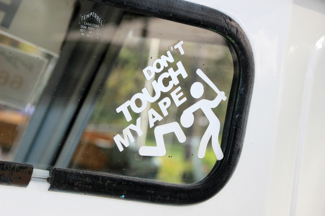 第573回 過激化が加速する 自動車ステッカー最前線inイタリア マッキナ あらモーダ Webcg