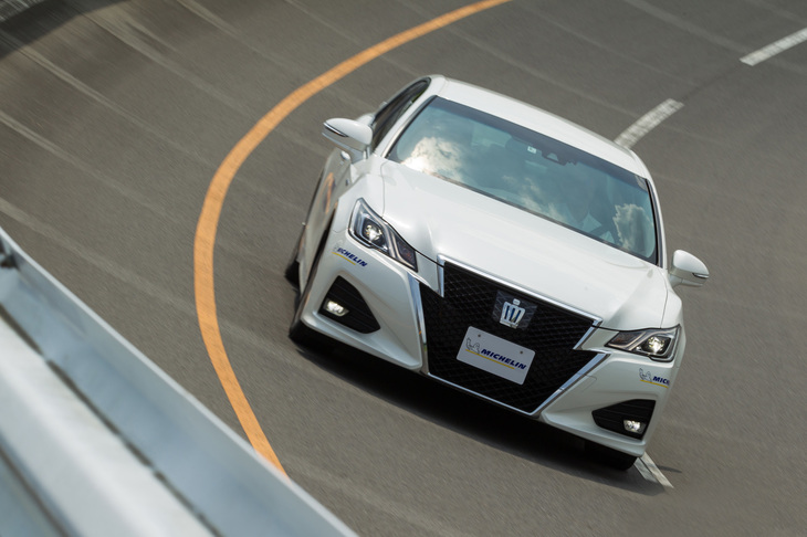 GKNドライブラインのプルービンググラウンドで行われた「プライマシー4」の試走会の様子。