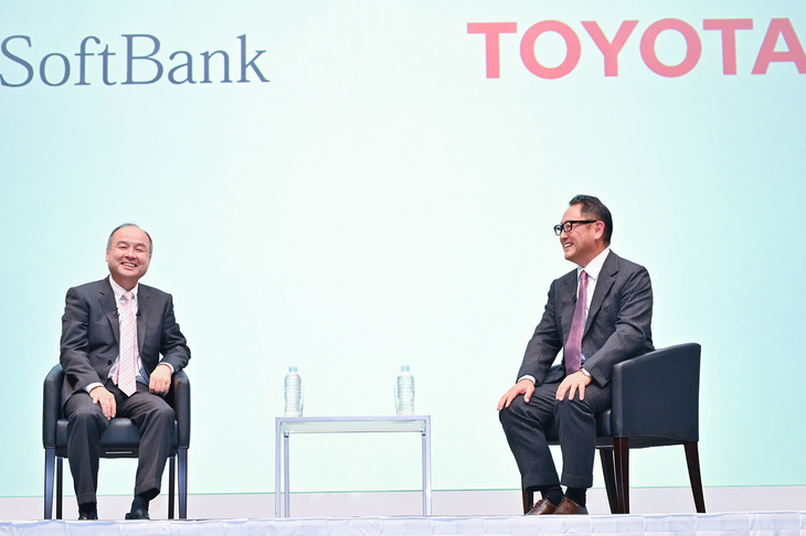 記者会見の後半は、豊田社長と孫代表のトークセッションを行った。