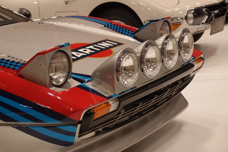 フェラーリ308 Gr.4 Argento（1977年）／Auto Roman