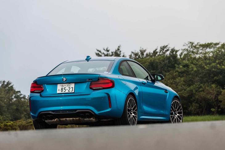 2016年1月に日本に導入された「BMW M2」。数量限定だった「1シリーズMクーペ」の取り扱いがなかったため、このクラスの日本でも正規で買える“生粋のM”は、同車が初だった。