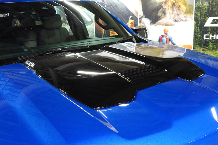 シボレー・シルバラードZR2（ボンネットのパワーバルジ）