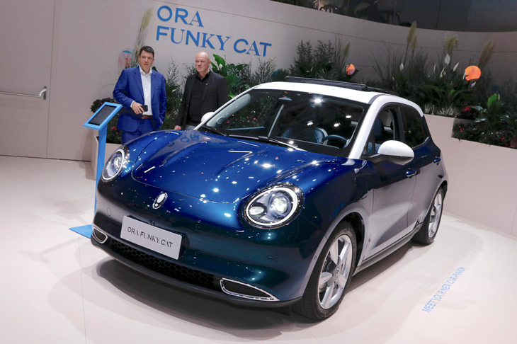 2022年パリショーで。グレートウォール系のBEVブランド、オーラの「ファンキーキャット」。今回はイタリアを中心に中国ブランドの欧州進出を振り返る。