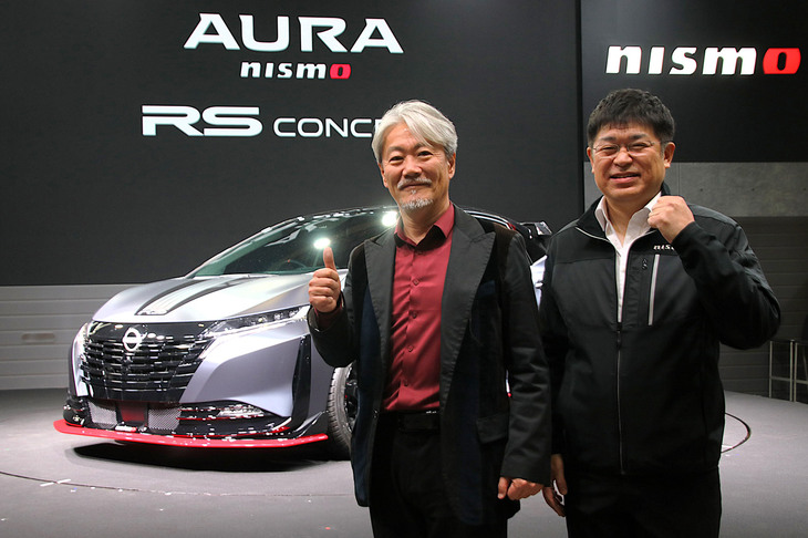 日産モータースポーツ＆カスタマイズ NISMO事業所 モータースポーツパワートレイン開発部主管の片倉丈嗣さん（写真右）と、デザインを担当した同社オーテック事業所 カスタマイズデザイン部部長の森田充儀さん（同左）。