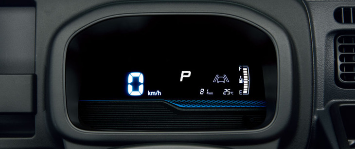 新たにデジタルメーターディスプレイを採用した。