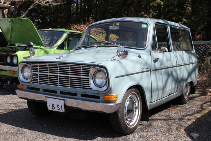 「三菱ミニカ バン」。初代ミニカの商用バンだが、元をたどれば「三菱360」と名乗っていたこのバンのほうがデビューは先。それをベースに生まれた軽乗用車が初代ミニカだった。