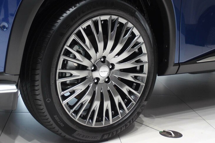 日産エクストレイルAUTECH e-4ORCE アドバンストパッケージ（フロントホイール）