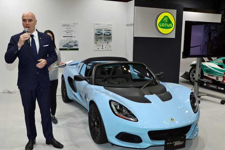 日本市場の重要性を語る、英ロータスのデイビッド・マッキンガイアー氏。