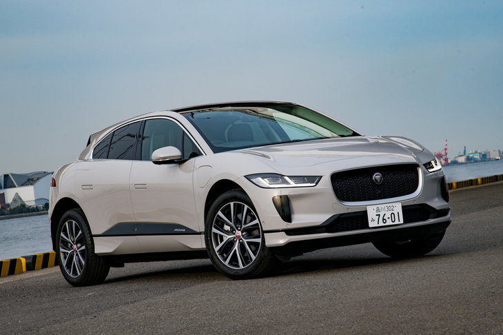 もう1台の試乗車である「SE」は、245/50R20サイズのタイヤとベーシックなコイルスプリングを装着した仕様となっていた。