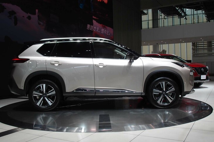 日産エクストレイルG e-4ORCE