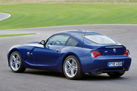初代「Z4」にはクローズドトップの「クーペ」もラインナップされており、これが「ショー会場からコンセプトカーが迷い出てきちゃったか!?」というほどにカッコよかった。写真は高性能版の「Z4 Mクーペ」。