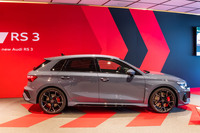 今回試乗した「RS 3セダン」と同時に発表された「RS 3スポーツバック」（写真）。前者が818万円、後者が799万円という価格設定で、アウディ ジャパンは2022年に両モデル合わせて800台ほどの販売を見込んでいるという。