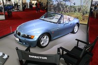 BMWグループクラシックによる、映画に登場した車両の特別展示。
	1995年『007 ゴールデンアイ』の「BMW Z3ロードスター1.8」。
