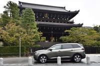 今回のテストでは、京都・知恩院の周辺から東京まで、約500kmを走行。車載燃費計の数値で15.8km/リッターを記録した。