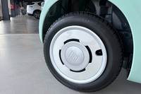 “ヌオーヴァ500”のものを思い出させるホイール。