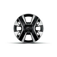 「アリュール」グレードの新ホイール。