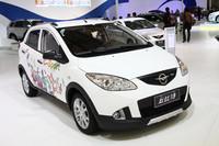 「マツダ・デミオ」のそっくりさん、海馬汽車の「Haima2」。