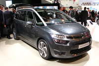 7人乗りの「シトロエン・グランドC4ピカソ」。