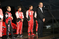 マツダでロードスターなどを手がけた貴島孝雄氏も駆けつけた。現在、山口東京理科大学の工学部機械工学科教授を務める。