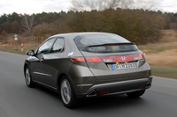 ホンダ・シビック2.2i-CTDiエグゼクティブ（FF/6MT）【海外試乗記】の画像