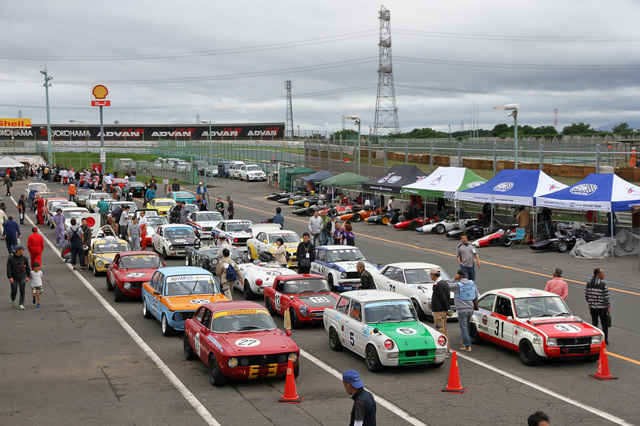 Jccaクラシックカーフェスティバル 筑波ミーティングサマー の会場から ビジュアル32枚 画像 写真 Webcg