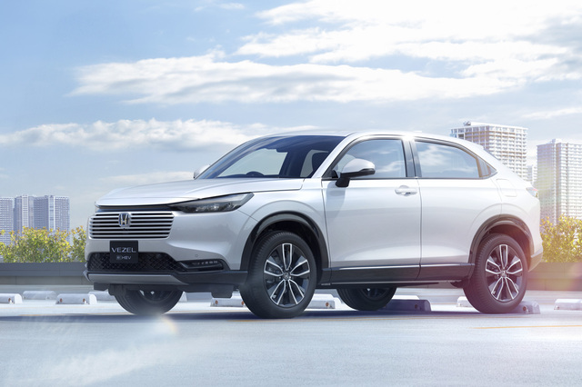 ヴェゼルページ ホンダがコンパクトSUV「ヴェゼル」のマイナーチェンジモデルを発表