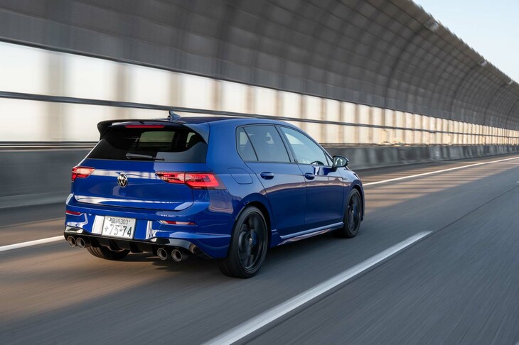 いかに特別であっても、あくまで「ゴルフ」としての使い勝手を失っていないところが「ゴルフR 20 Years」の美点だ。