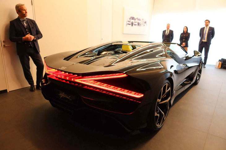 ブガッティW16ミストラル