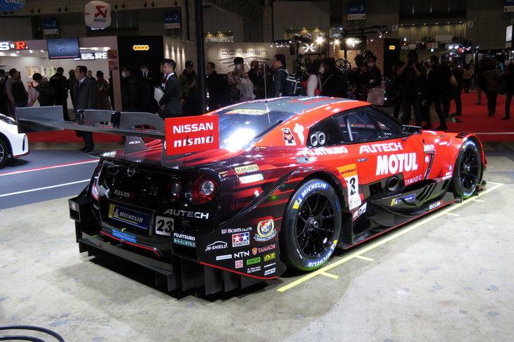 2018 MOTUL AUTECH GT-R