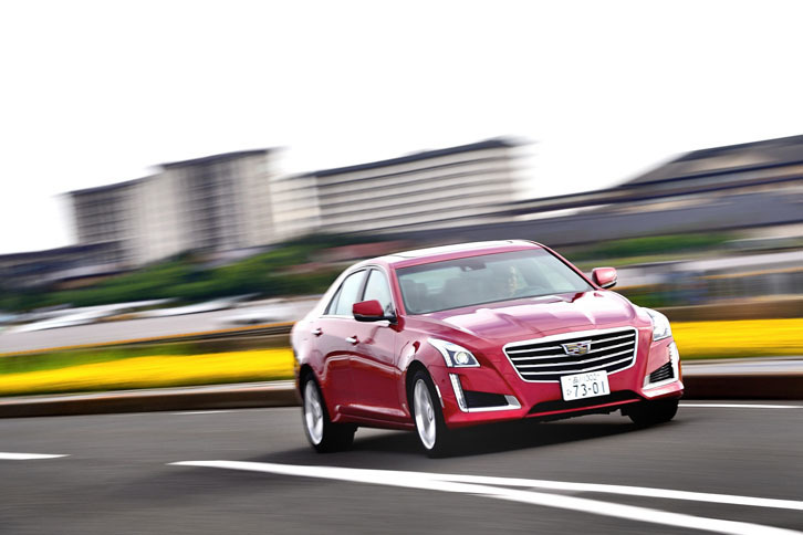 池之平カメラマンの手にかかれば、ご覧のとおり、「CTS」の走りが途端に躍動的に。