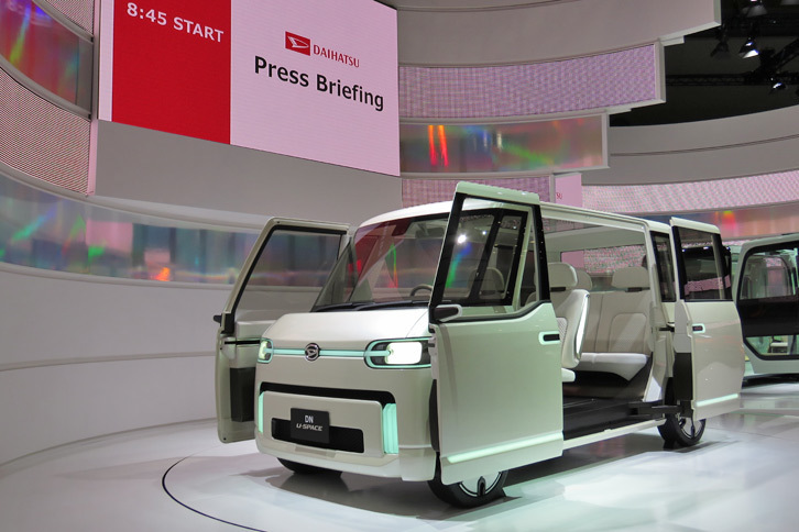 ダイハツDN U-スペース（エクステリア）