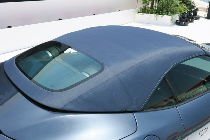 フェラーリ・ローマ スパイダー（ソフトトップ）