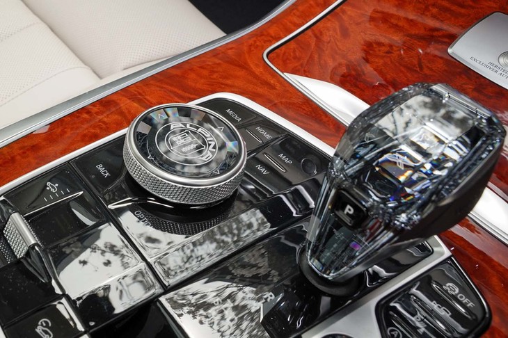 BMWアルピナXB7（iDriveコントローラー）