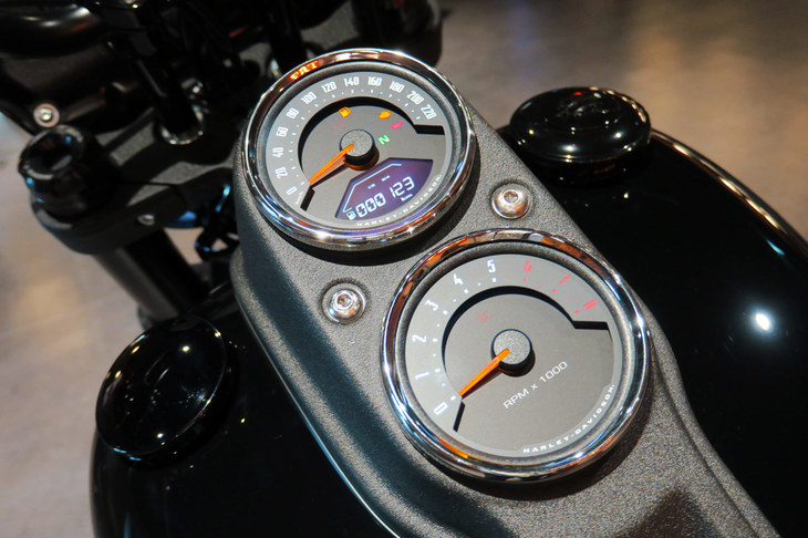 ハーレーダビッドソン・ローライダーS（メーター）