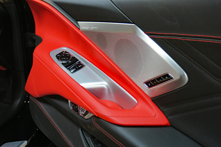 シボレー・コルベットZ06（ドアコンソール）