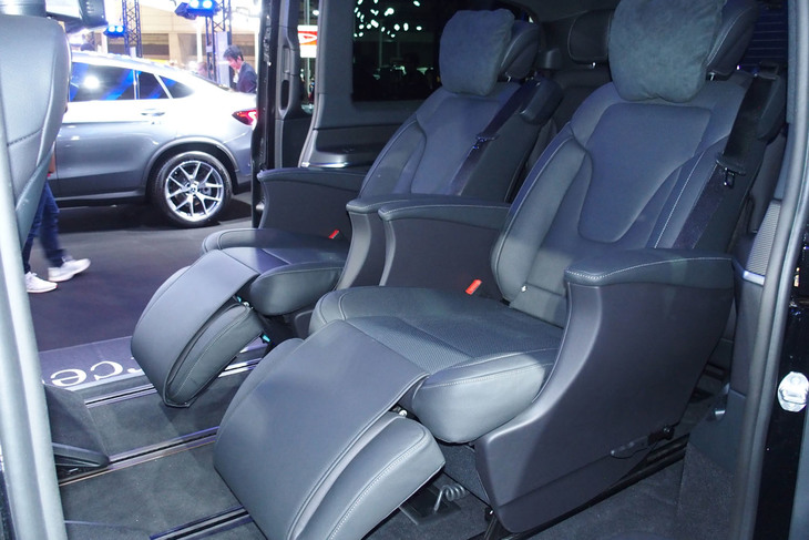 メルセデス・ベンツV220dアバンギャルド ロング