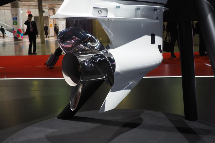 大型船外機BF350