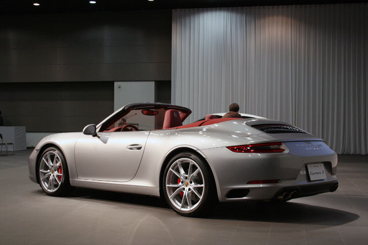 ポルシェ911カレラSカブリオレ（タイプ991 II）