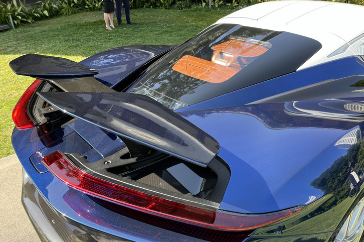 ピニンファリーナ・バティスタ チンクアンタチンクエ（リアウイング）