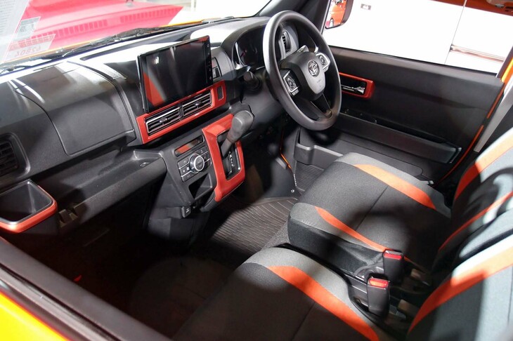 ダイハツ・アトレー デッキバン キャンパーver.（インテリア）