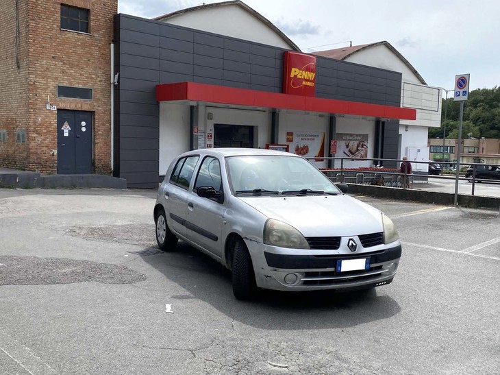 「クリオ」は息子の家に顔を出すのと、買い物のための大切な足である。