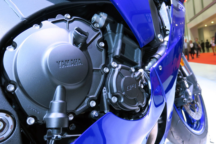ヤマハYZF-R1