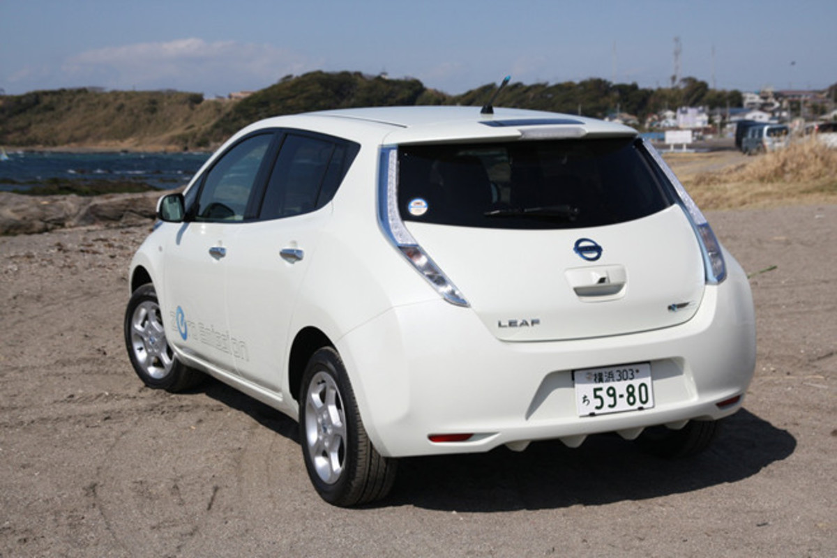 第425回 もしや物凄い追い風なのかも 日産リーフ 太陽光発電で考えるクルマ自給自足生活 小沢コージの勢いまかせ Webcg